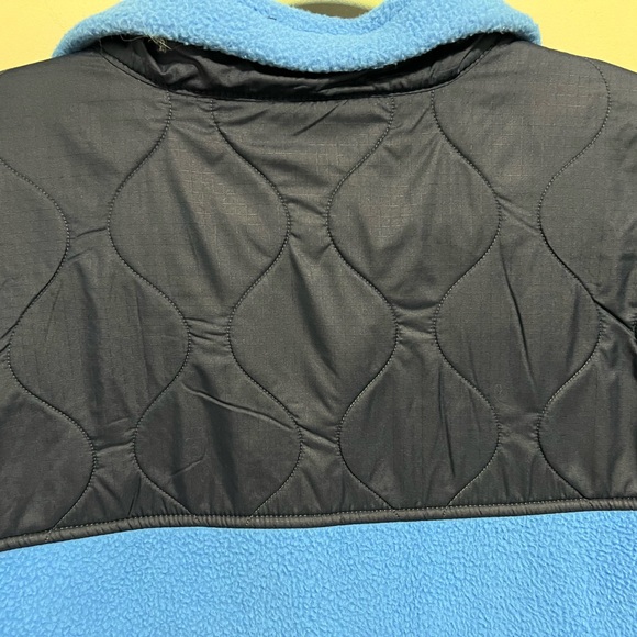 NWT- The North Face- Men’s royal arch vest. Size XL - Picture 3 of 10